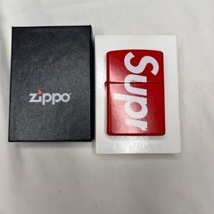 Supreme Zippo *NWT